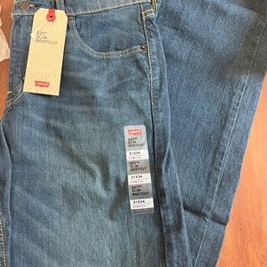 Mens Levi’s 527 slim bootcut so: 31x34